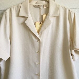 Tommy Bahama NWT blouse.